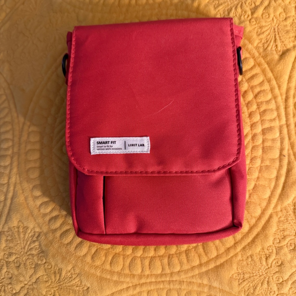 Lihit Lab Pouch